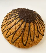 Bolo formigueiro de massa areada estaladiça com fio de chocolate e semente de papoila, Abelinha Feliz, Setúbal